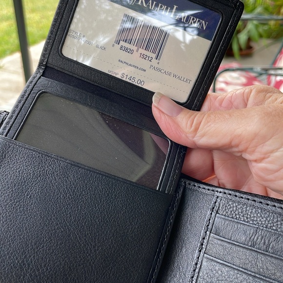 Ralph Lauren Leather Passcase wallet NIB - Picture 5 of 5